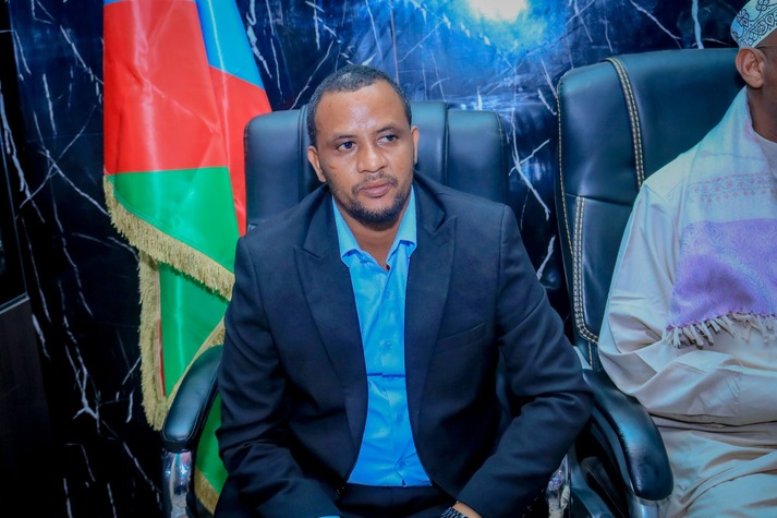 Gudoomiye ku xigeenka arrimaha bulshada Degmada Baydhabo aadan Ali Arab, waziiru ku xigeenka wasaarada diin iyo culumada magalada Baydhabo ayaa maanta kulan ku yeeshey magalada Baydhabo